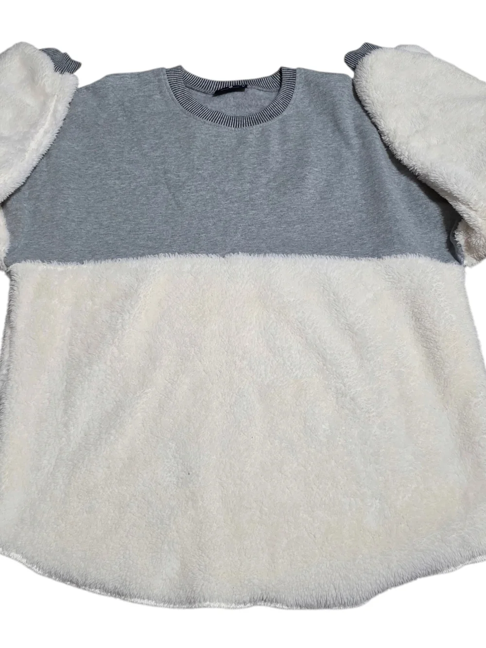Spirit Jersey Holiday Nights Sherpa Pullover Sweatshirt Gray Cream Cozy Sz M